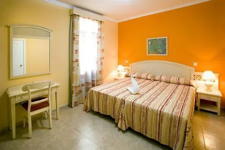 Aparthotel Villamar 3*