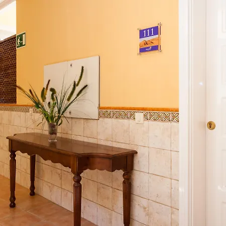 Villamar Apartahotel 3*