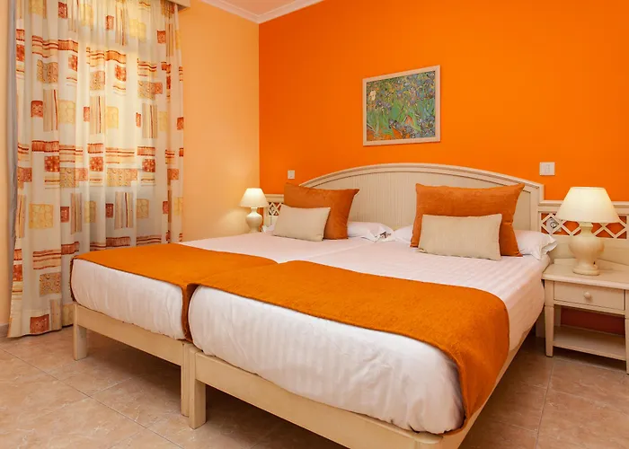 Villamar Aparthotel 3*